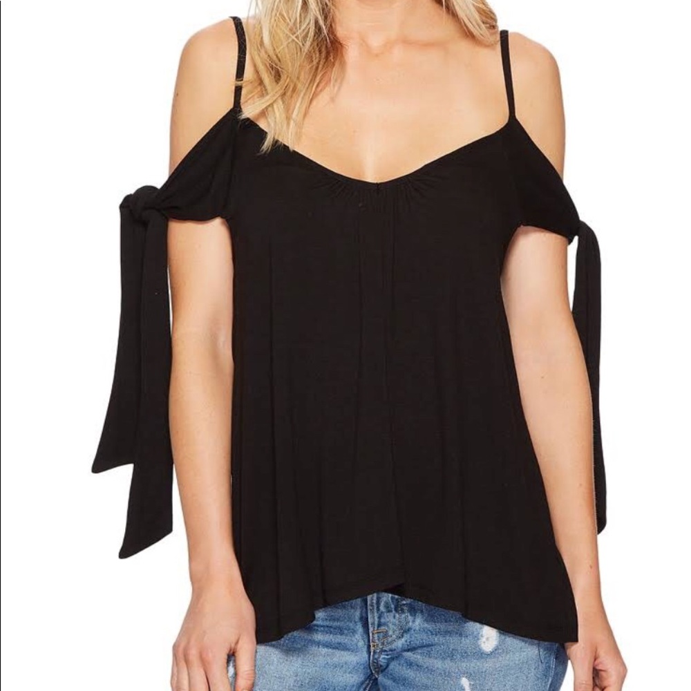 NWT FREE PEOPLE “COLD SHOULDER TOP”